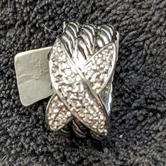 SILVERPLATE DESIGNER CRIS-CROSS CRYSTAL RING NWT - Picture 5 of 5